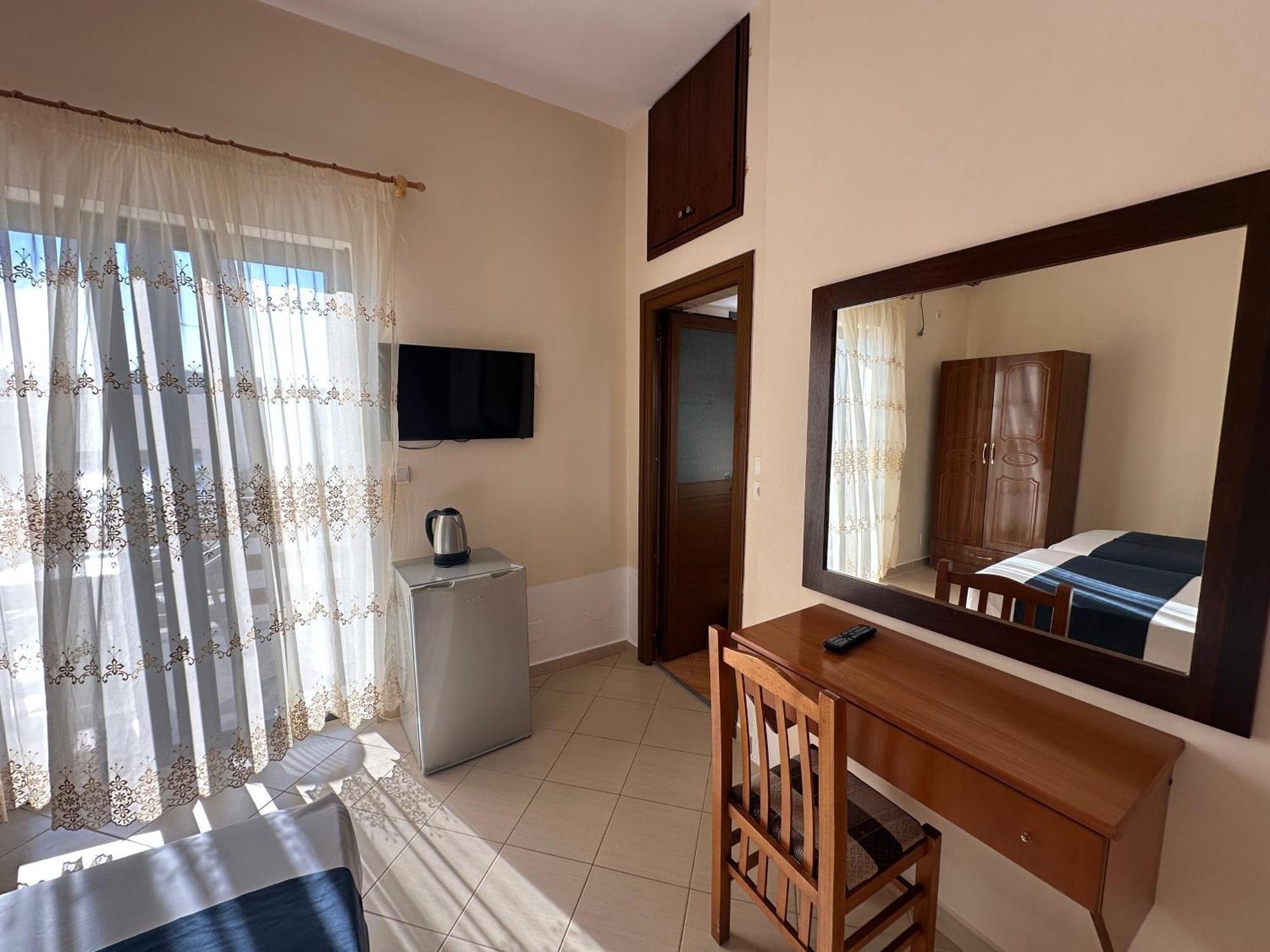 Ion Sea View Apartment Ksamil Exterior photo